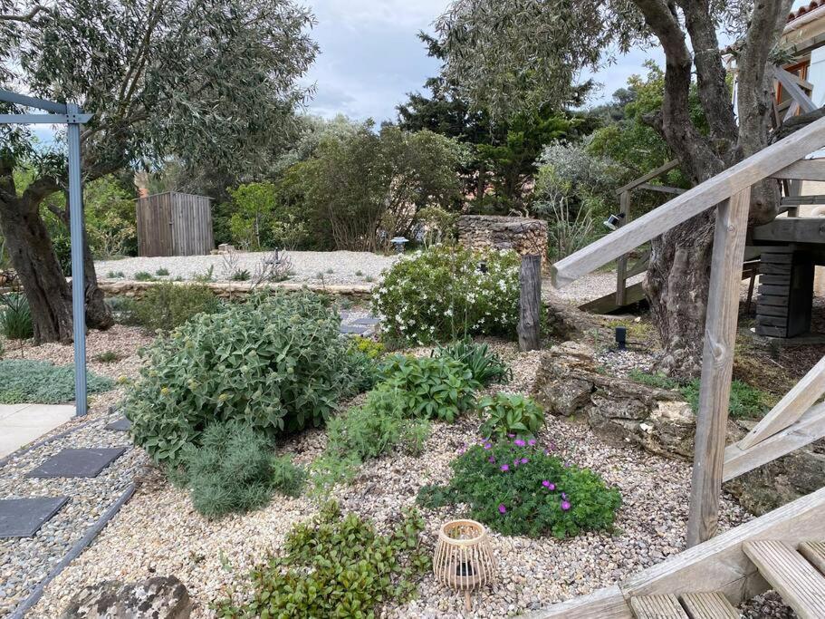 Neuve Romantique Montbrun-des-Corbières Εξωτερικό φωτογραφία